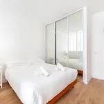 Stylish 1Bd Flat With Patio Rue Des Petites Ecuries