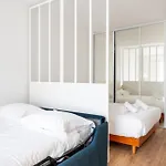 Stylish 1Bd Flat With Patio Rue Des Petites Ecuries
