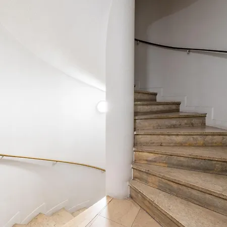 Stylish 1bd Flat With Patio Rue Des Petites Ecuries * Paris